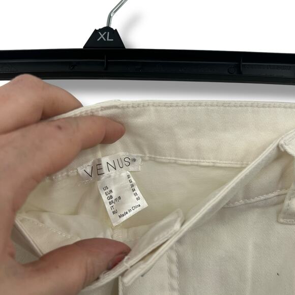 NEW Venus White Eyelet Shorts Size 20 Cut Out Beachy Summer Bermuda Frayed Hem - Picture 5 of 7